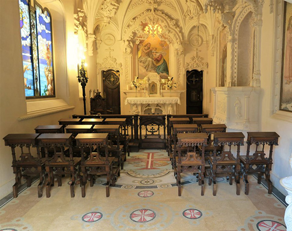 At The Center Of The Floor Is A Templar Cross Surrounded By Pentagrams And Sunwheels, Giving The Chapel A “Magical” Dimension.