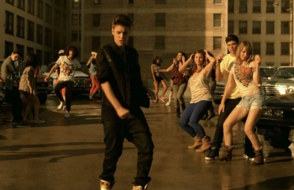 Justin-Bieber-In-Boyfriend-Mv-1024X662