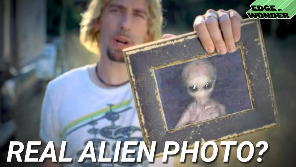 Photograph Of Alien Being 2000 Mile Long Ufo Near Saturn -